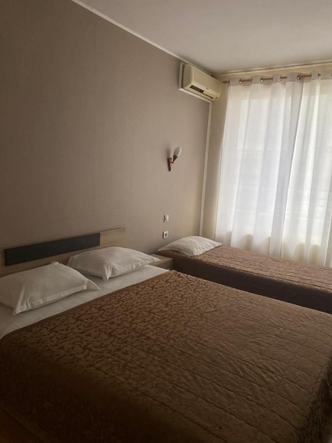 Danita Apartments & Diva Restaurant Bbq&Pool Bar Várna Kültér fotó
