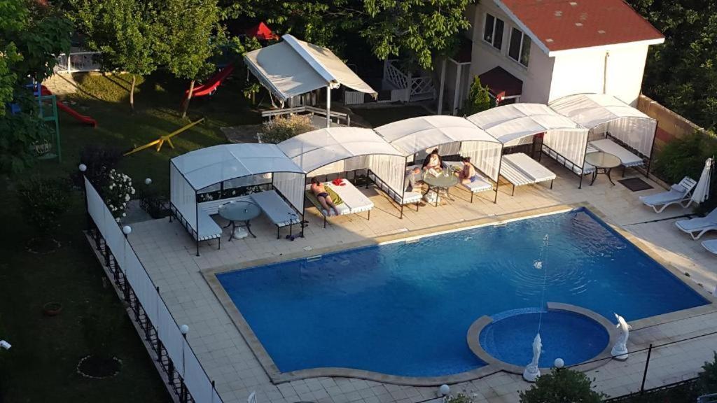 Danita Apartments & Diva Restaurant Bbq&Pool Bar Várna Kültér fotó